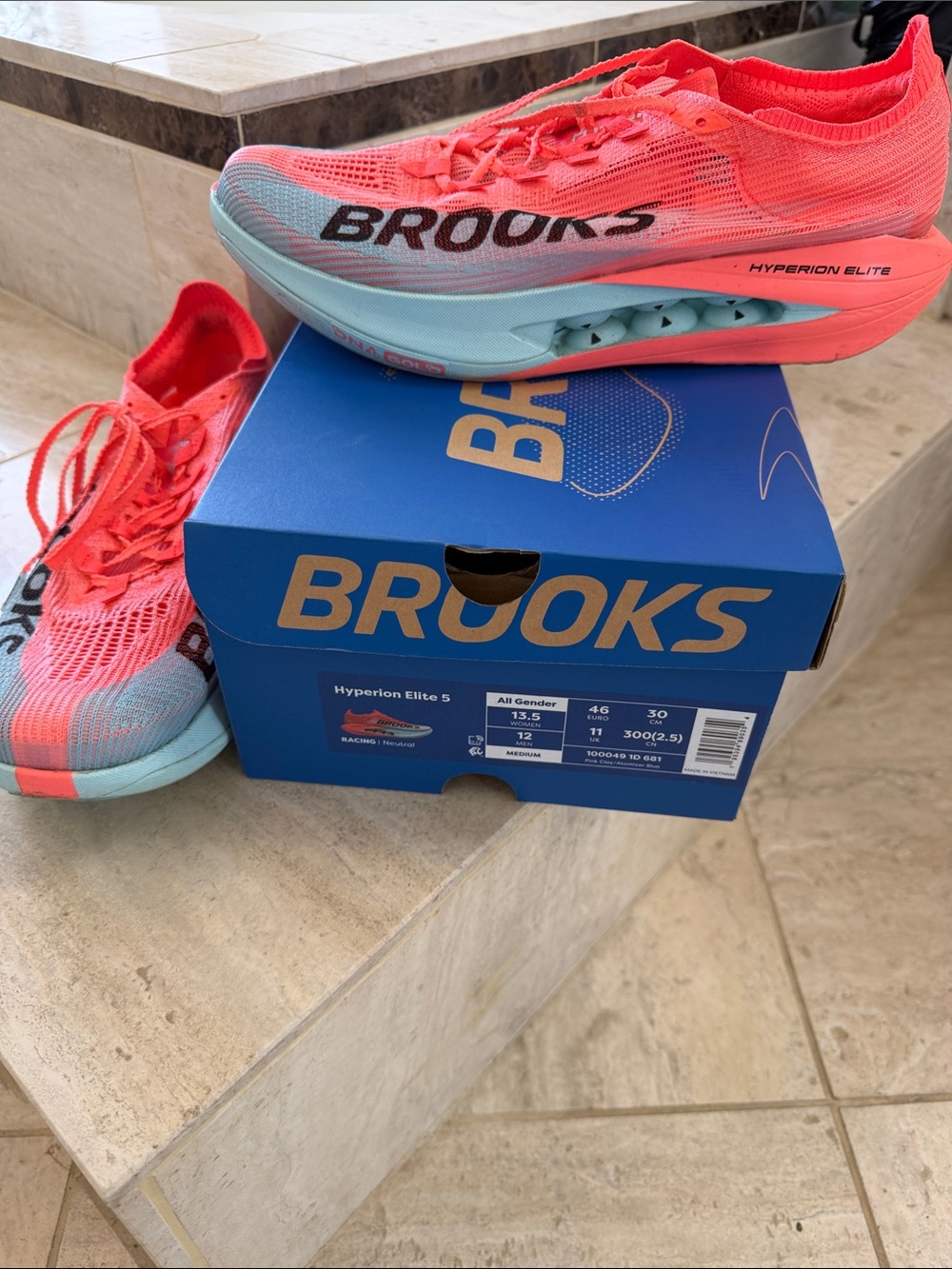 Brooks Hyperion Elite 5 Coral & Aqua Racing Shoes